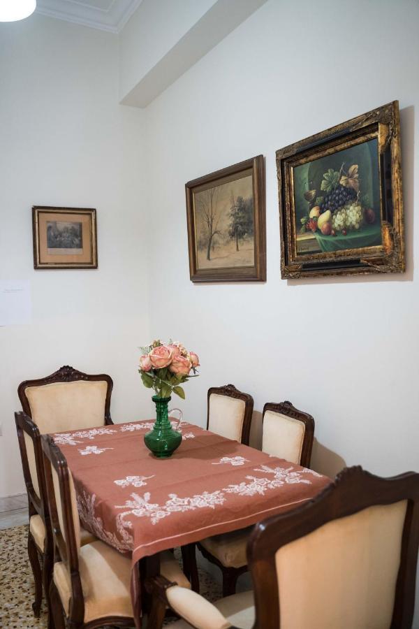 Koukaki Traditional Apartment Athens Luaran gambar