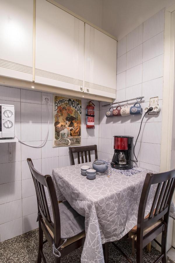 Koukaki Traditional Apartment Athens Luaran gambar